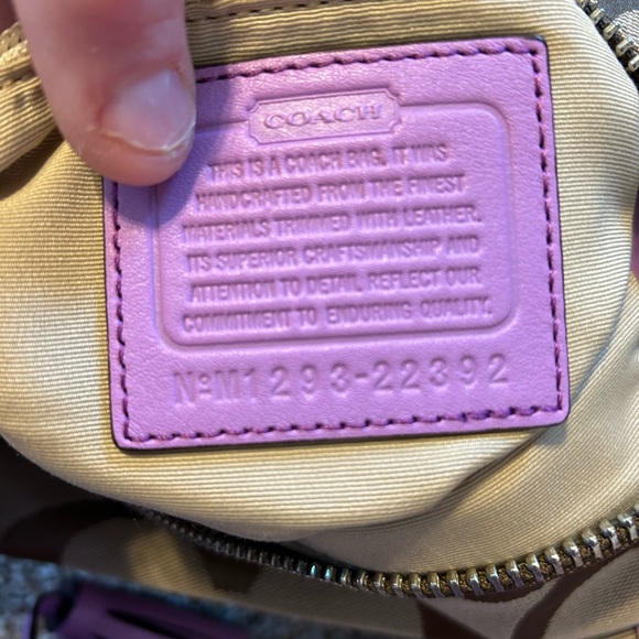 Coach Lavender Bag ( rare hard to find) - Picture 7 of 16